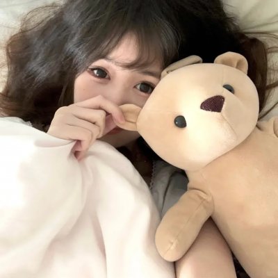 只是陌生人封面